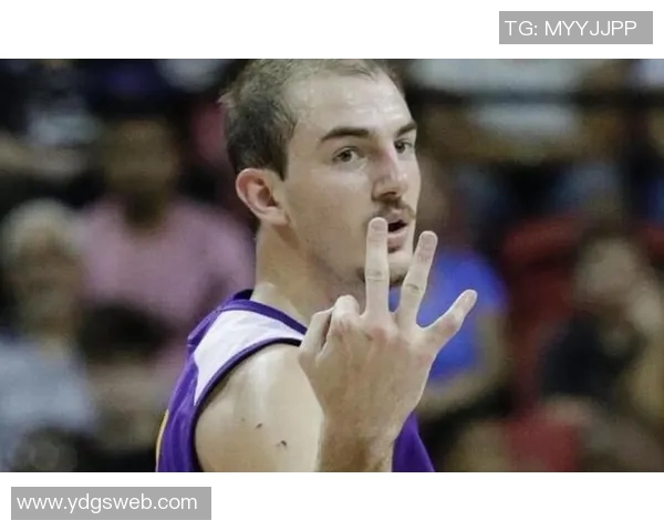 亚历克斯卡鲁索的篮球之路与个人魅力揭秘